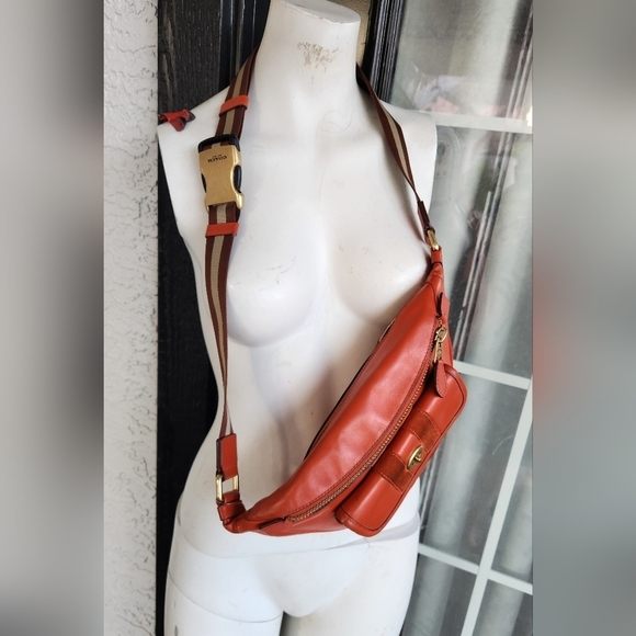 HERITAGE BELT BAG WITH SUEDE STRIPE (COACH C4033)B4/MANGO - Picture 3 of 13